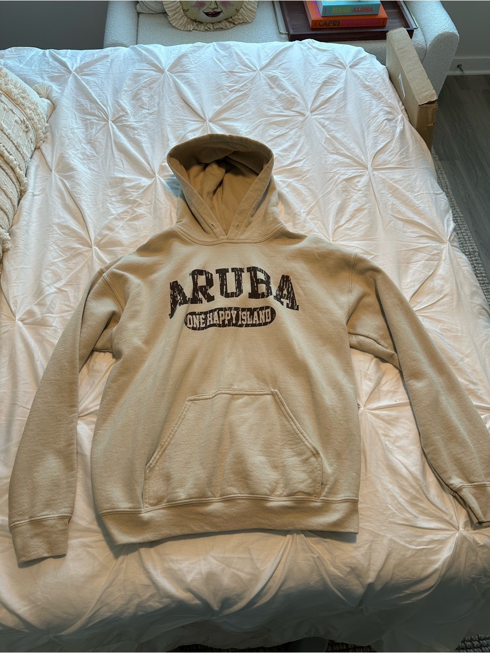 Gildan Beige Aruba 'One Happy Island' Pullover Hoodie